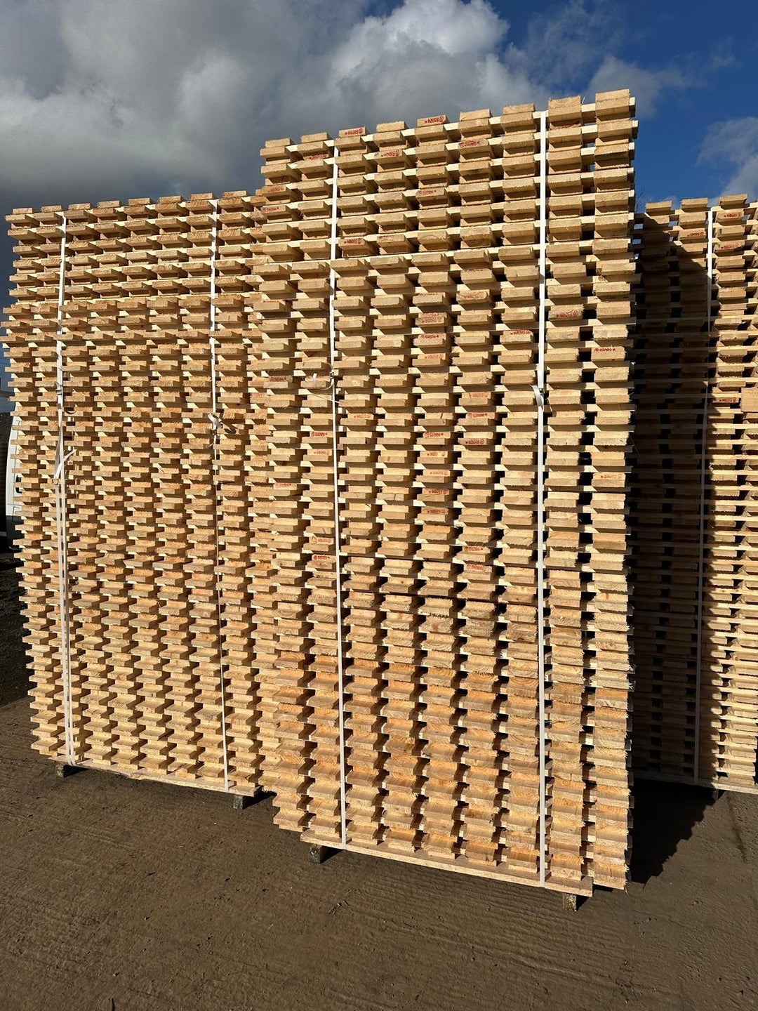 New Pallet Racking Slatted Timber Deck
