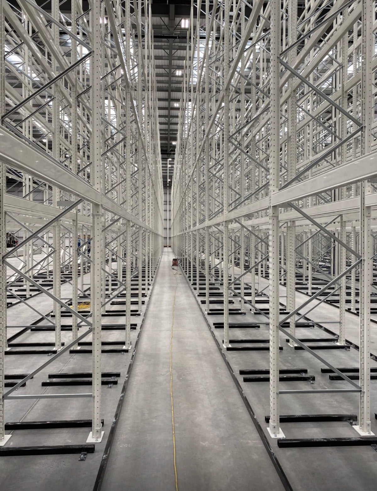 Moving Link 51 Racking Link 51 Beam | 2300mm, 2000kg | White – Rack It Stack It